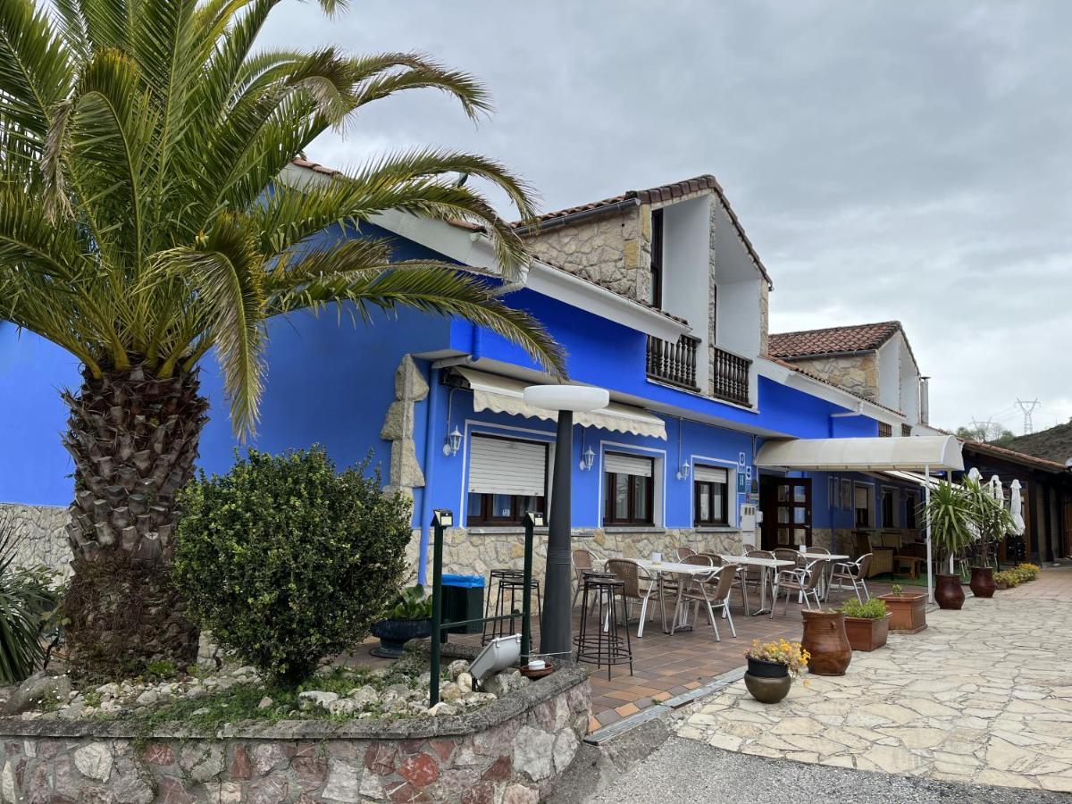 Hotel Avelina Onís Eksteriør bilde
