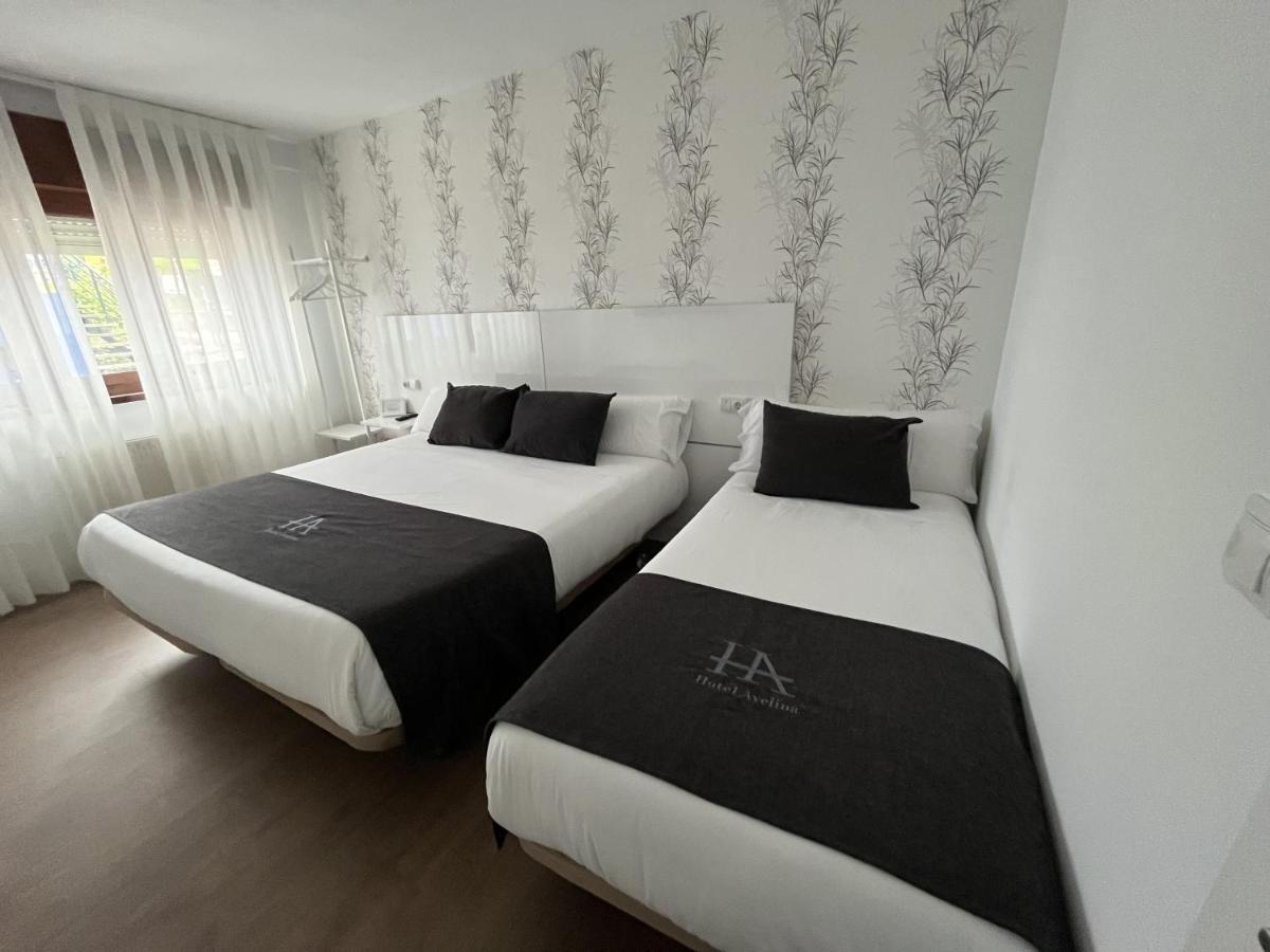 Hotel Avelina Onís Eksteriør bilde