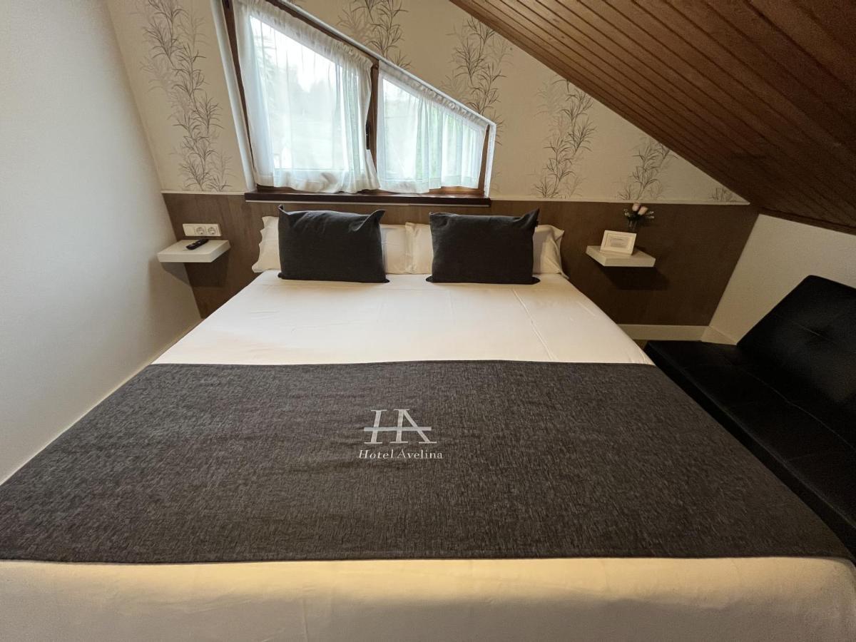 Hotel Avelina Onís Eksteriør bilde