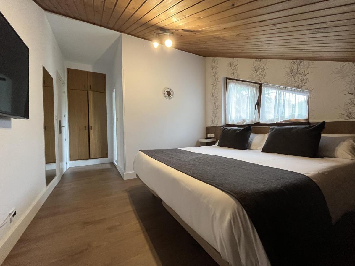 Hotel Avelina Onís Eksteriør bilde