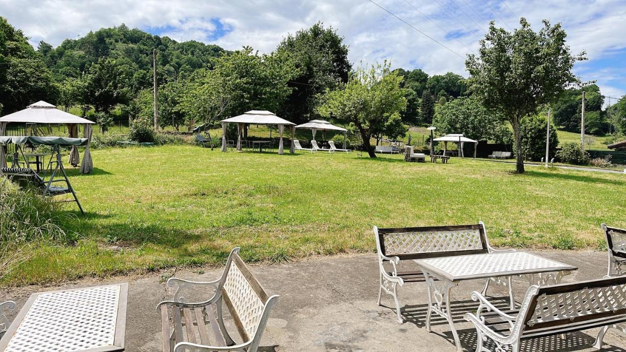 Hotel Avelina Onís Eksteriør bilde