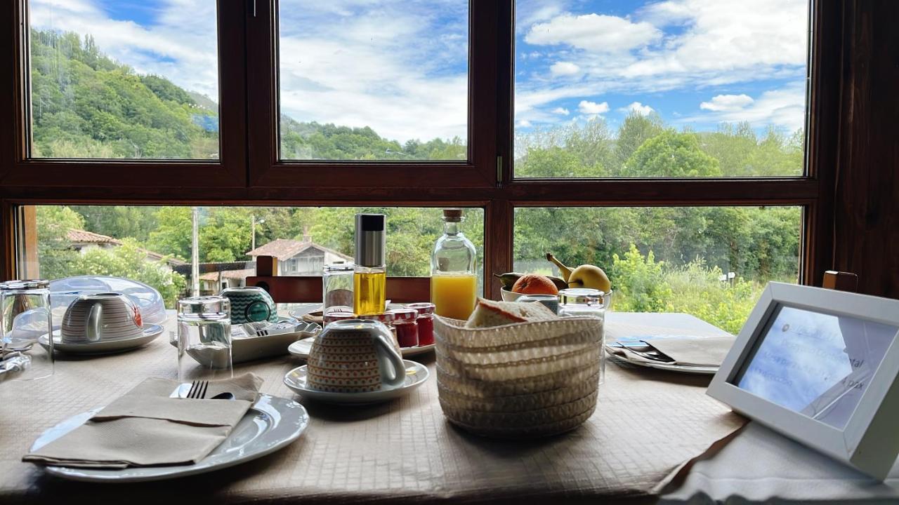 Hotel Avelina Onís Eksteriør bilde
